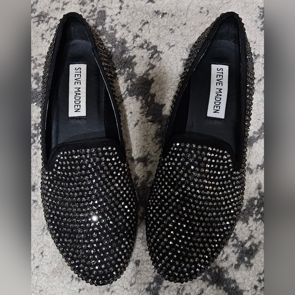 Steve Madden Concord gunmetal grey studded flats size 6